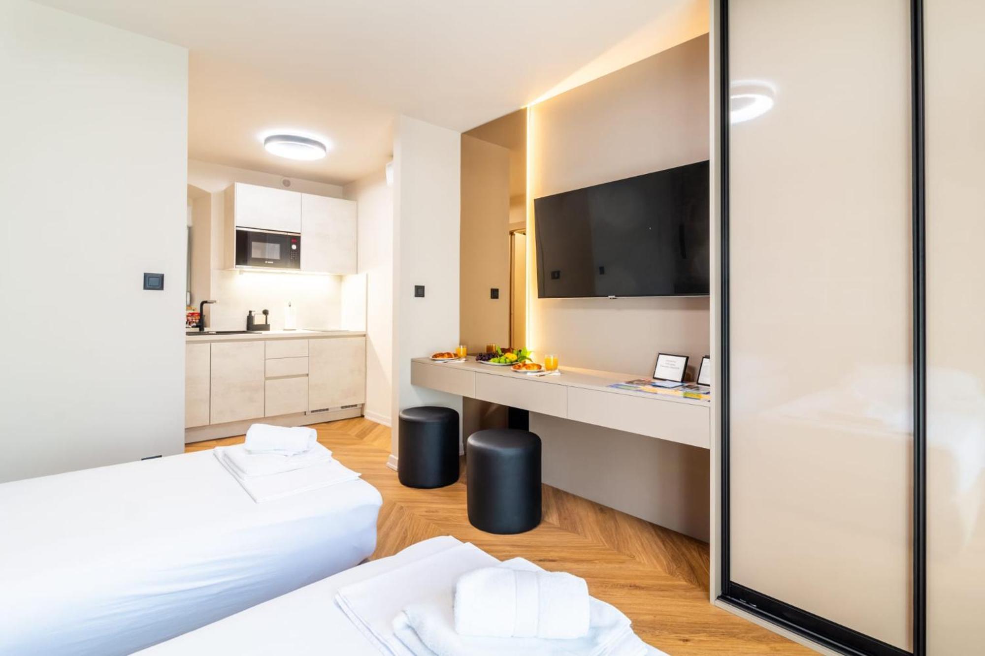 Apartment Centre In Stone House Spalato Esterno foto